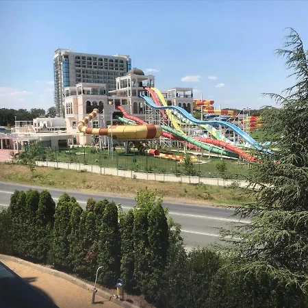 Marina Holiday Club Apartment *